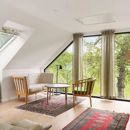 Newly Renovated 125 Sqm With Balcony *